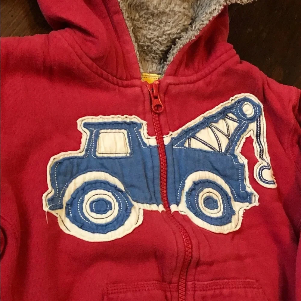 TU boys Tow Truck sweater 3-4 yrs